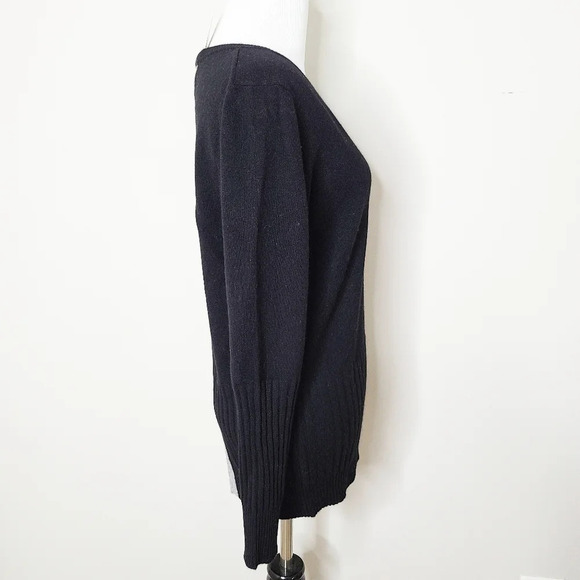 NWT Qi Black Cashmere Sweater with Gray Stripe Back Detail S - Picture 3 of 6